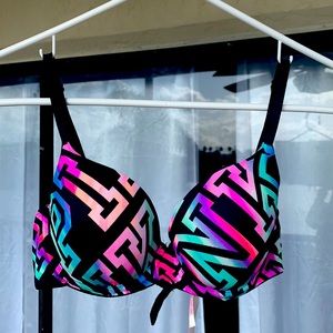 PINK Wear everywhere lightly lined bra